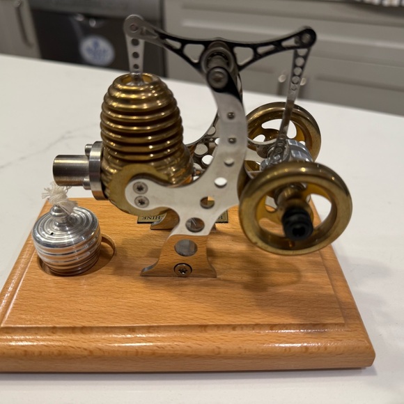 German Stirling Engine Model | Working - Picture 7 of 9